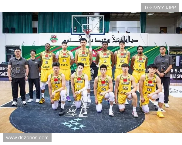 CBA总决赛G3大名单出炉 周琦陈盈骏领衔段立谦替代续峻玮担任中心 CBA总决赛G3大名单出炉 周琦陈盈骏领衔段立谦替代续峻玮担任中心